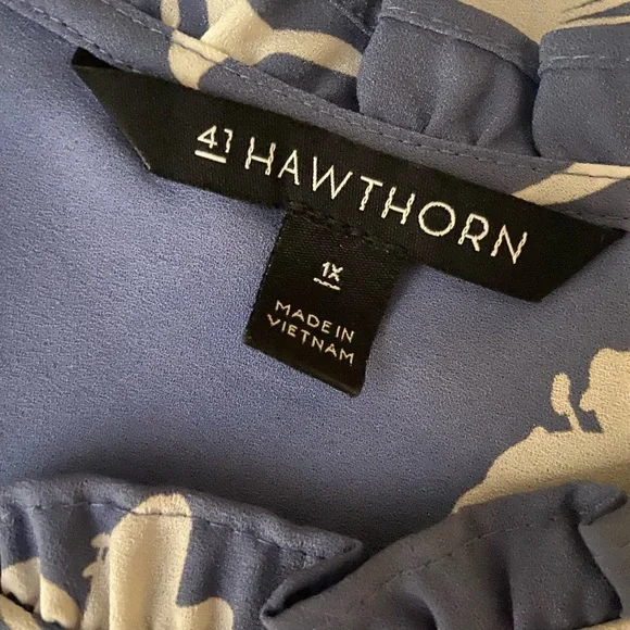 41 Hawthorne plus size top - Picture 8 of 8